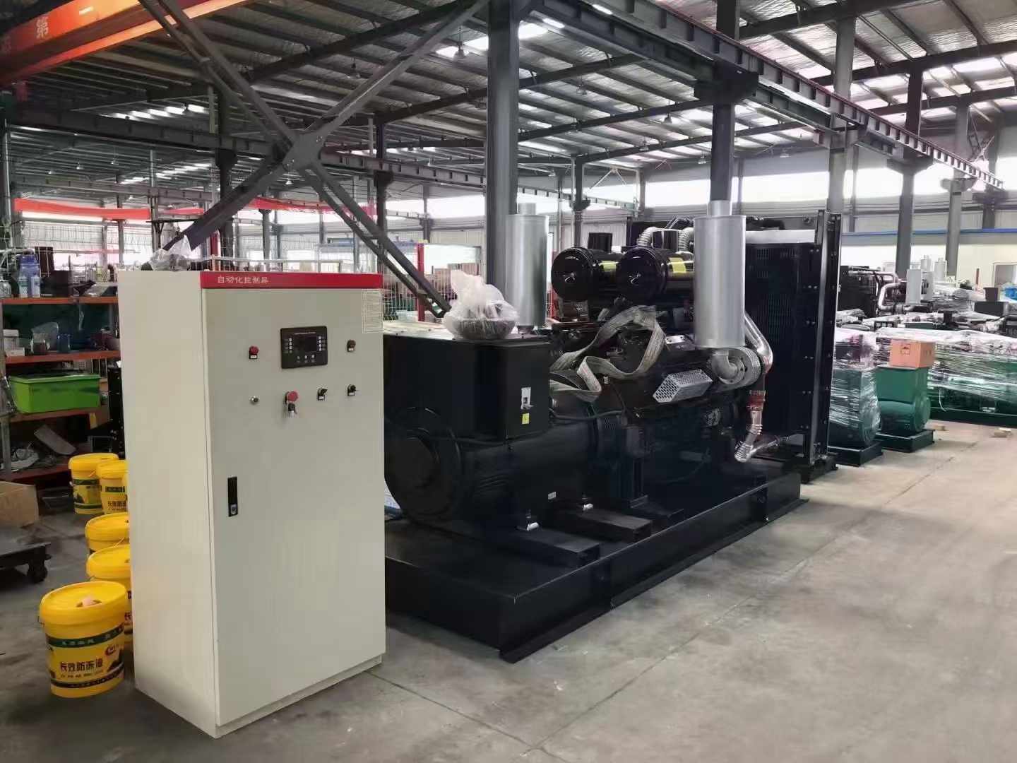 黎安镇柴油发电机运行时的噪音和振动水平如何？